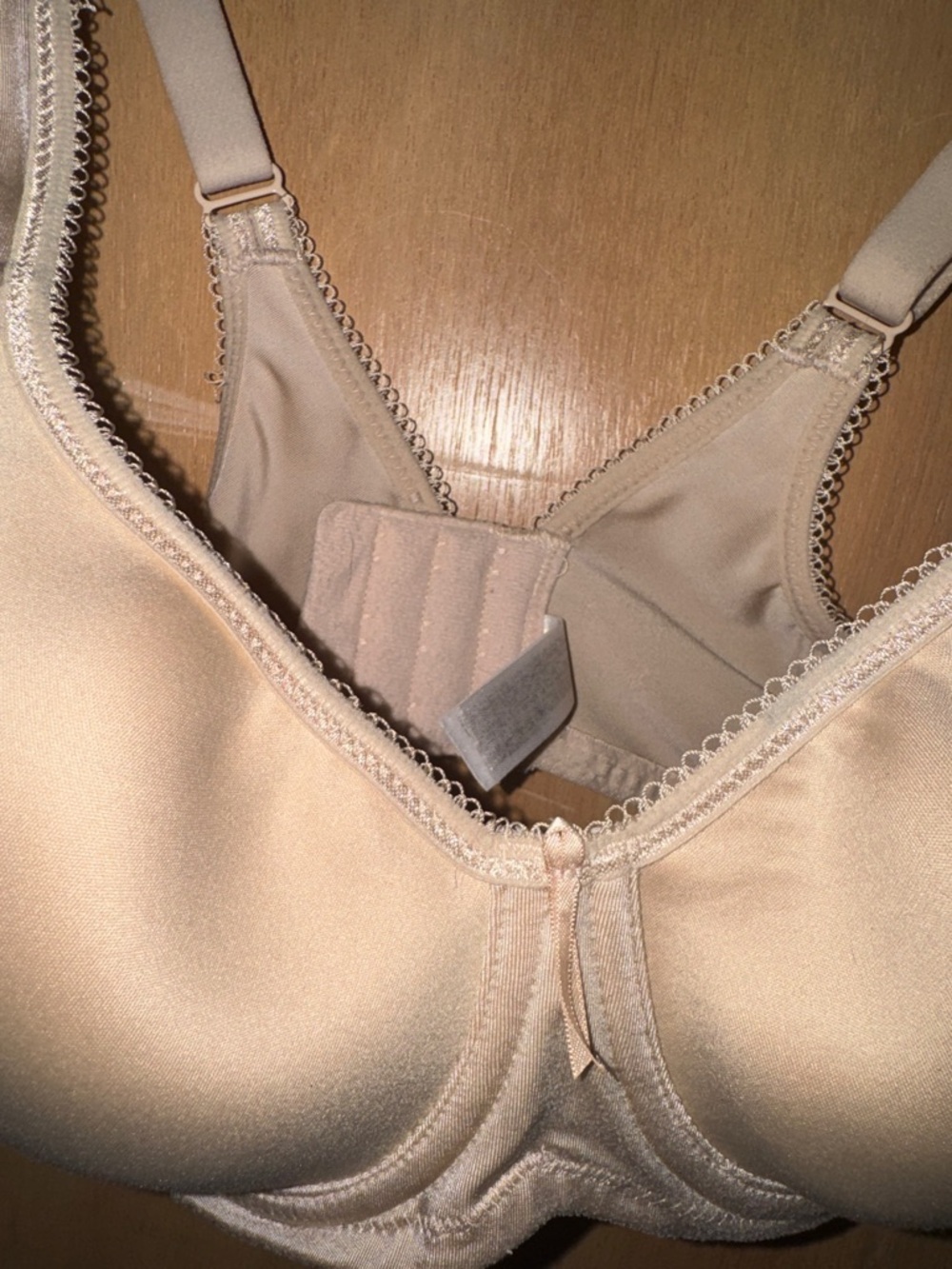 Wacoal Smooth Nude Full-Coverage Underwire Bra. 32DD - Picture 2 of 4
